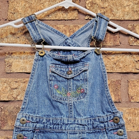Oshkosh Kids Embroidered Floral Cotton Denim Overalls Size 4T - Picture 4 of 8